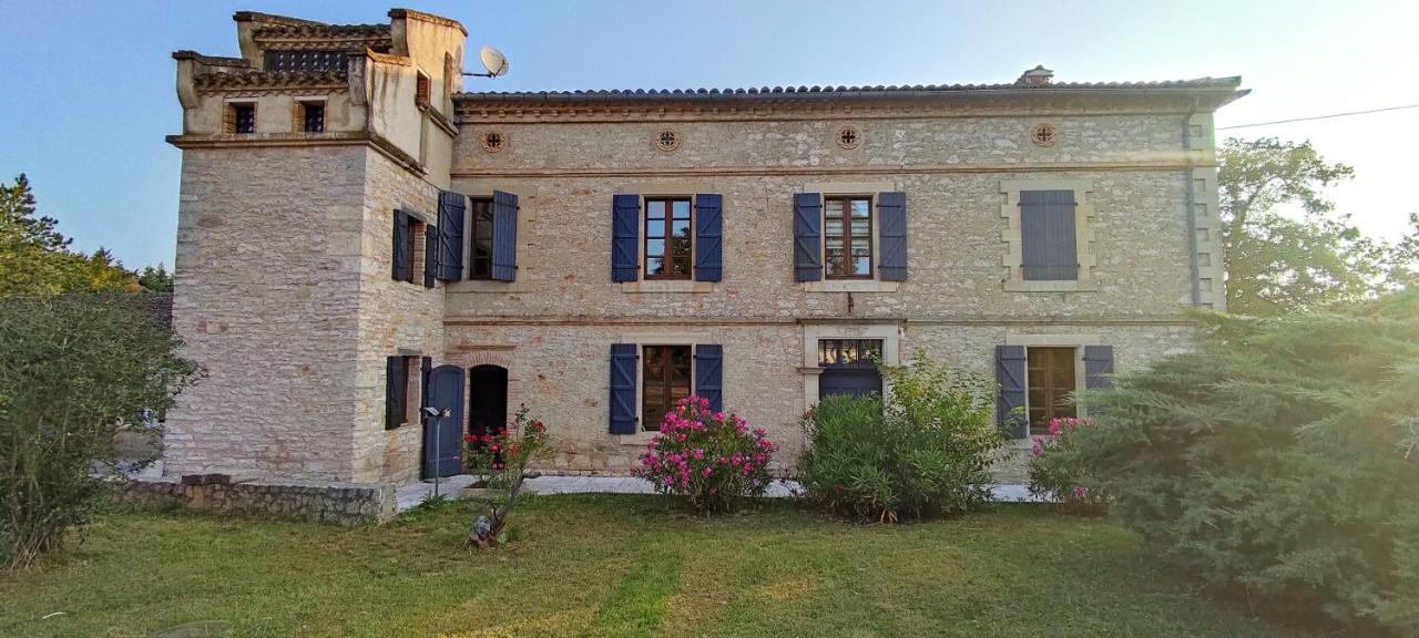 Domaine Les Garrigues Bed and Breakfast Puygaillard-de-Quercy Εξωτερικό φωτογραφία