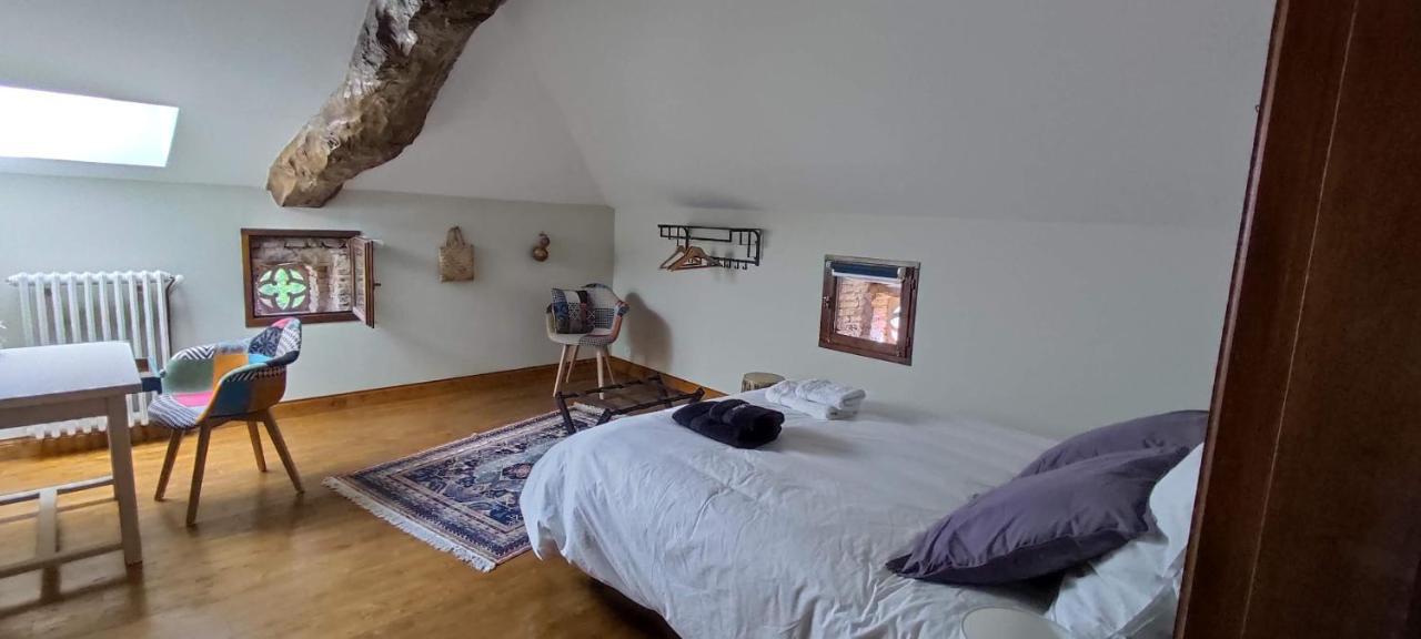 Domaine Les Garrigues Bed and Breakfast Puygaillard-de-Quercy Εξωτερικό φωτογραφία