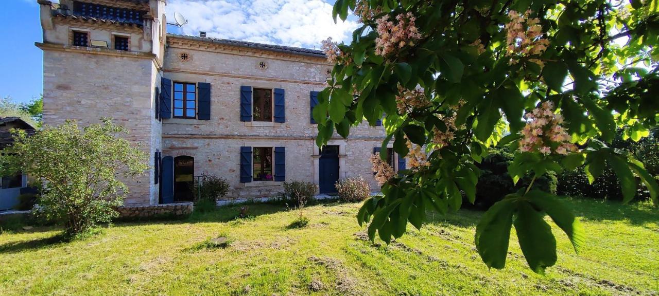 Domaine Les Garrigues Bed and Breakfast Puygaillard-de-Quercy Εξωτερικό φωτογραφία