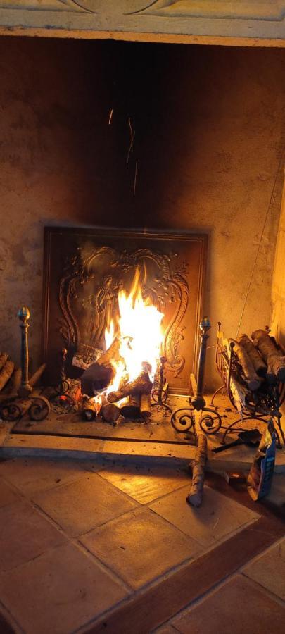 Domaine Les Garrigues Bed and Breakfast Puygaillard-de-Quercy Εξωτερικό φωτογραφία